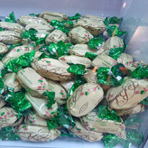 شکلات پذیرایی نوروز با مغز ژله ای عسلی 1 کیلویی Nowruz
